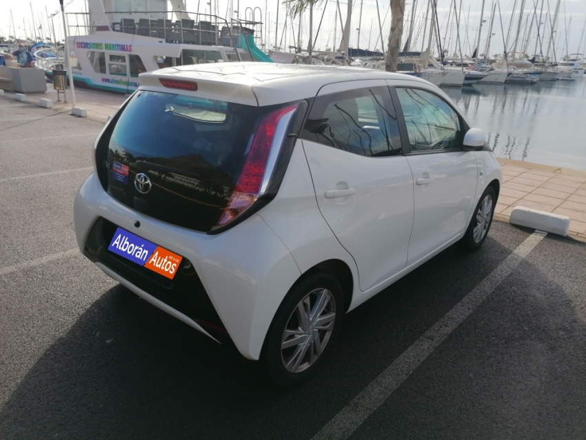 Toyota Aygo, Peugeot 108, Citroën C1 o similar