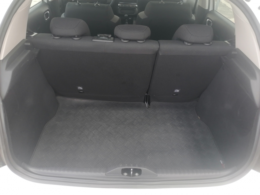 Citroën C3, Opel Corsa, Ford Fiesta o similar