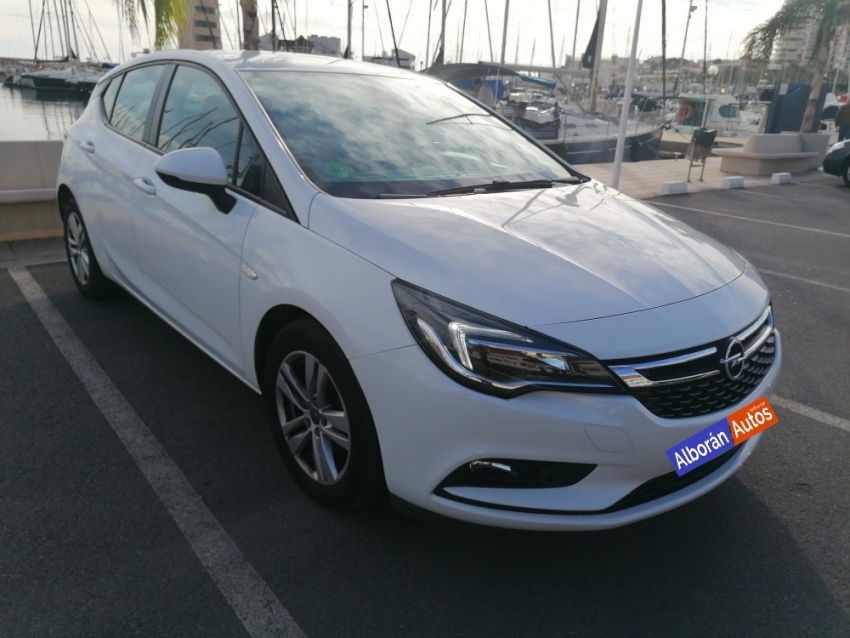 Opel Astra, Fiat Tipo o similar