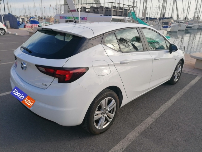 Opel Astra, Fiat Tipo o similar