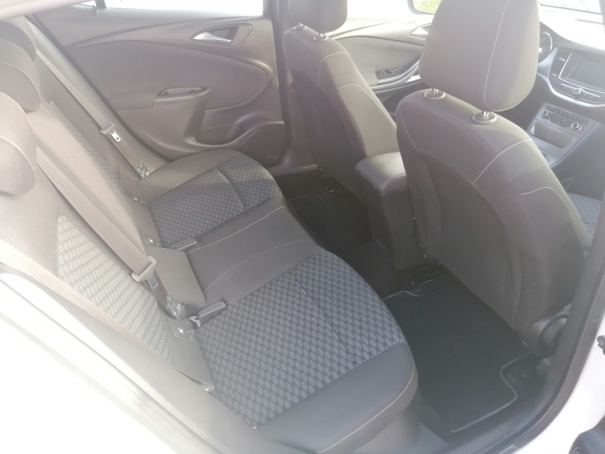 Opel Astra, Fiat Tipo o similar