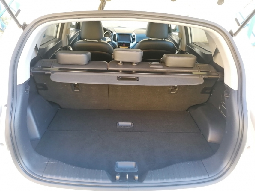 SsangYong Tivoli, Opel Crossland o similar